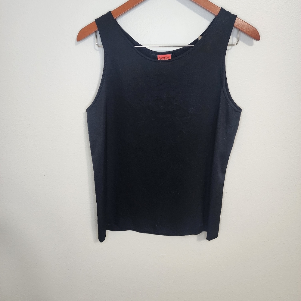 Metra jatzen black sleeveless blouse